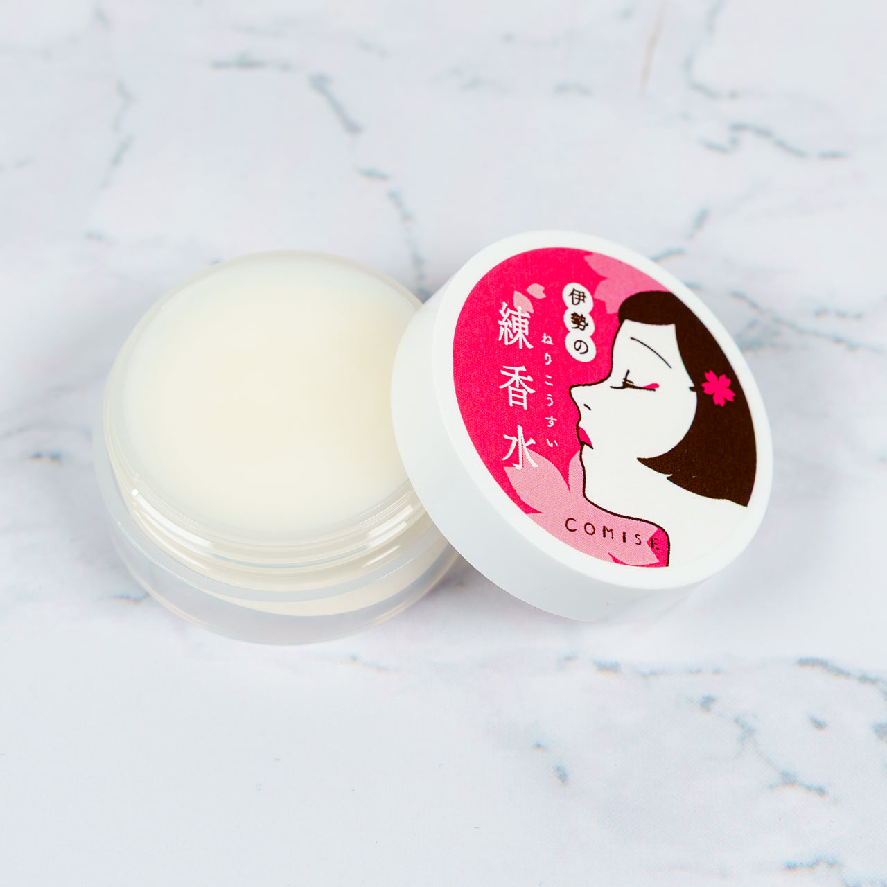 伊勢の練香水「大正ロマン少女」