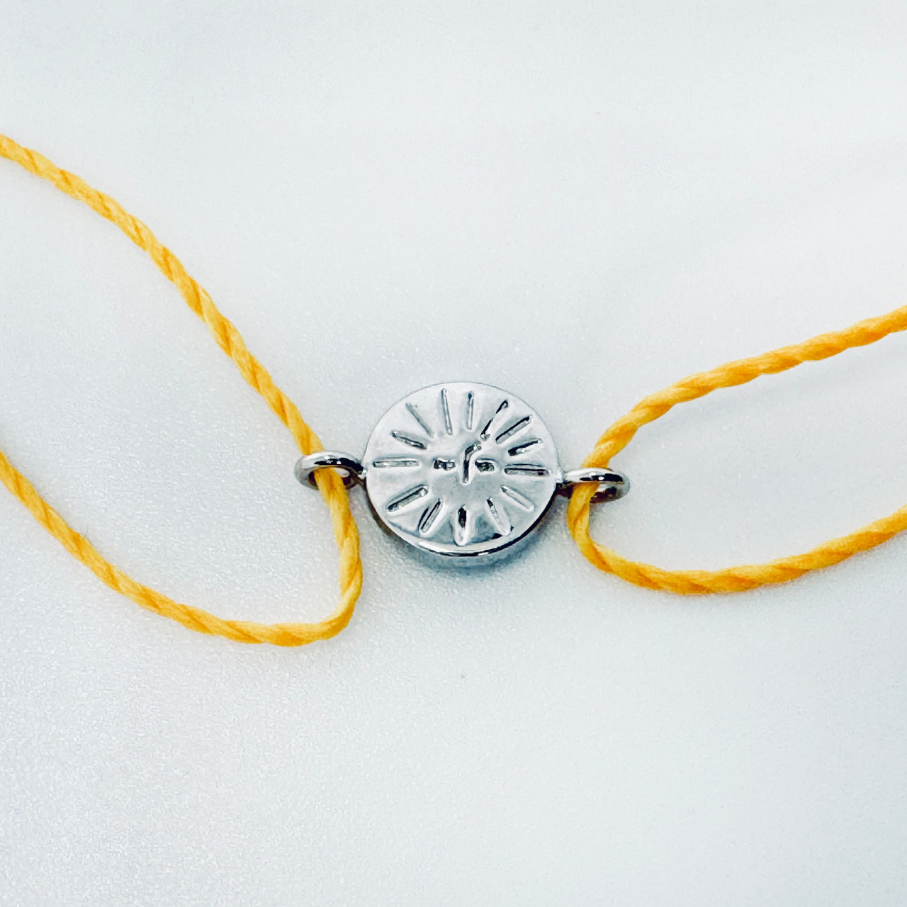 太陽チャームブレスレット